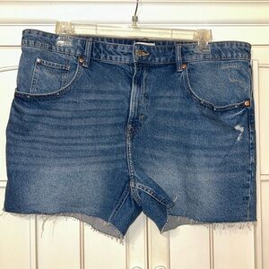Denim Shorts sz 18 NWOT 💙🌻💙